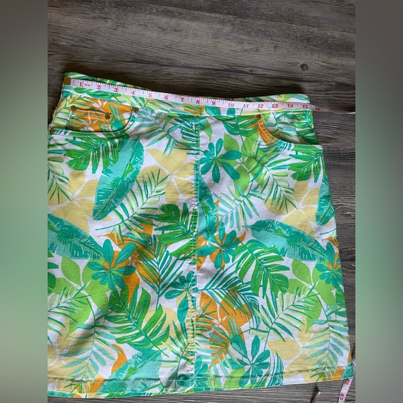 Hearts of Palm White and Red Garment Tag - Picture 3 of 6